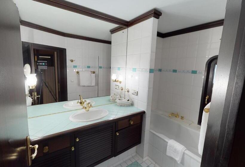 Номер Стандарт с Балконом, Wellnesshotel ...liebes Rot Flüh