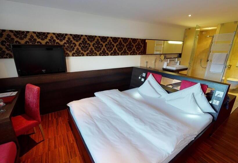 Номер Стандарт, Wellnesshotel ...liebes Rot Flüh