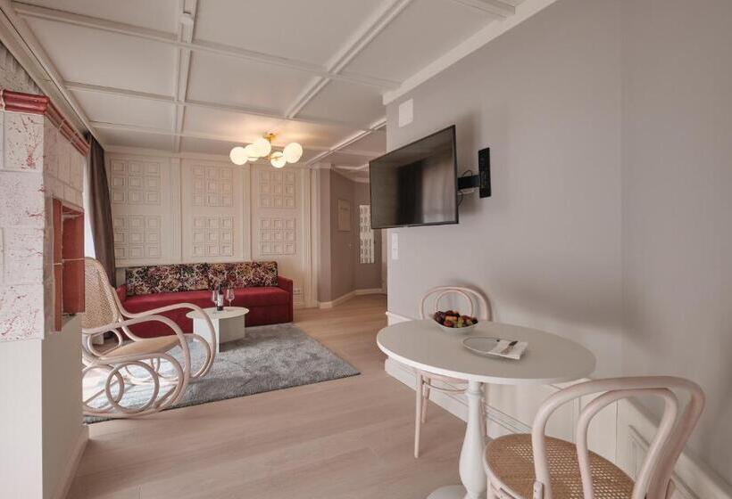 Family Suite, Wellnesshotel ...liebes Rot Flüh