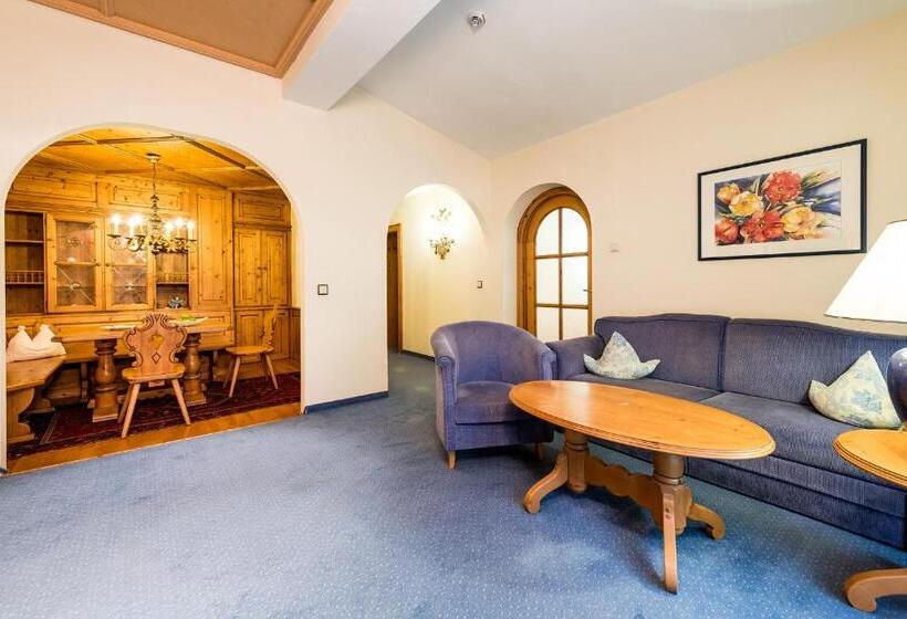 Люкс Повышенной Комфортности, Wellnesshotel ...liebes Rot Flüh