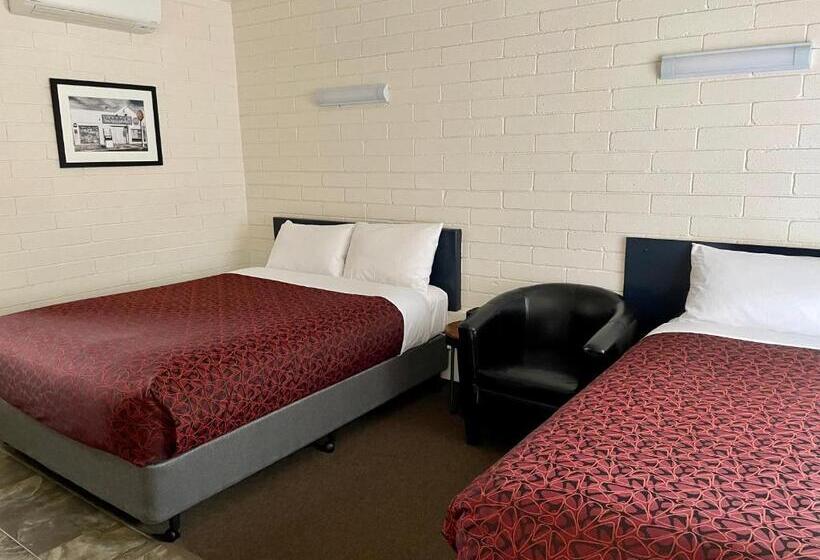 스탠다드 룸 퀸사이즈 침대, Central Highlands Motor Inn