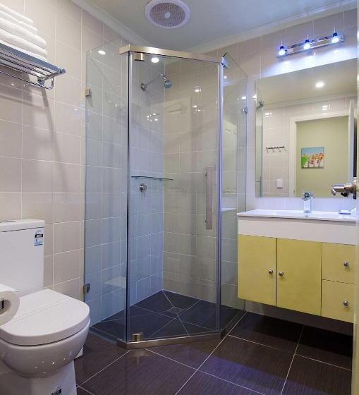 آپارتمان خانوادگی, Park Squire Motor Inn & Serviced Apartments