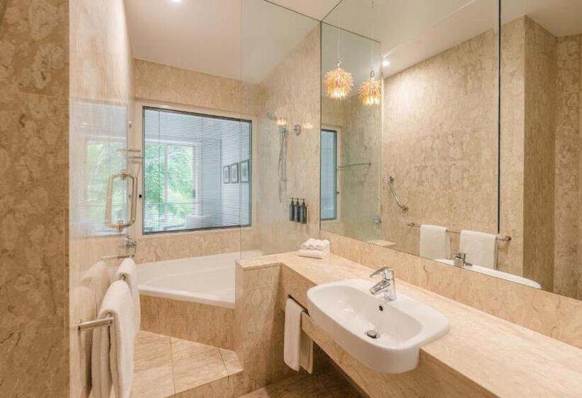Номер Стандарт Вид на Сад, Sheraton Grand Mirage Resort, Port Douglas