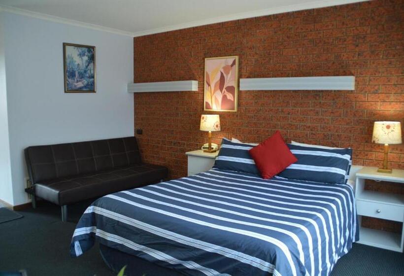 חדק דלוקס עם ג'קוזי, Whalers Rest Motor Inn