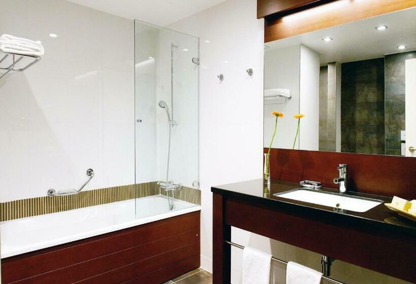 اتاق کلاس بیزنس, New Hotel Charlemagne