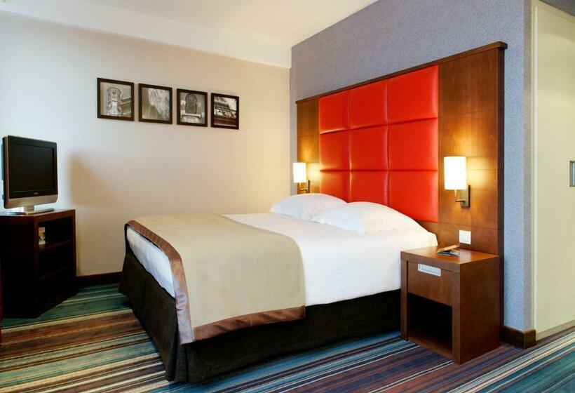 اتاق کلاب با تراس, New Hotel Charlemagne
