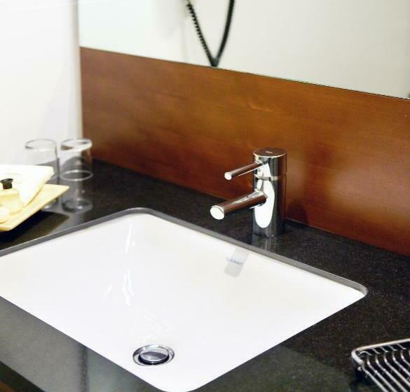 اتاق کلاب با تراس, New Hotel Charlemagne