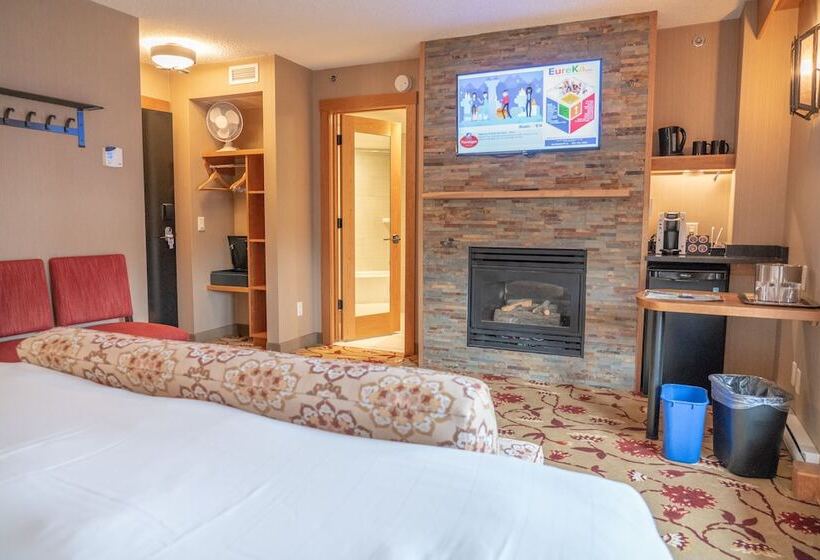 キングサイズベッドのスイートルーム, Banff Ptarmigan Inn