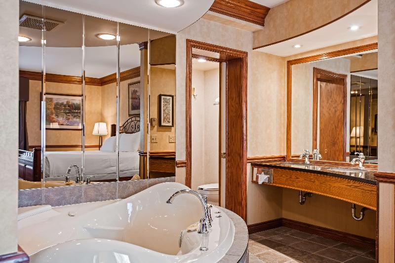 Люкс Кровать Кинг, Best Western Parkway Inn & Conference Centre