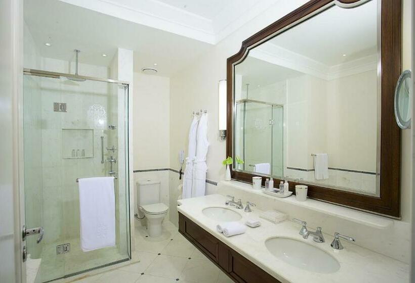 اتاق لوکس با چشم‌انداز دریا, Copacabana Palace, A Belmond Hotel, Rio De Janeiro