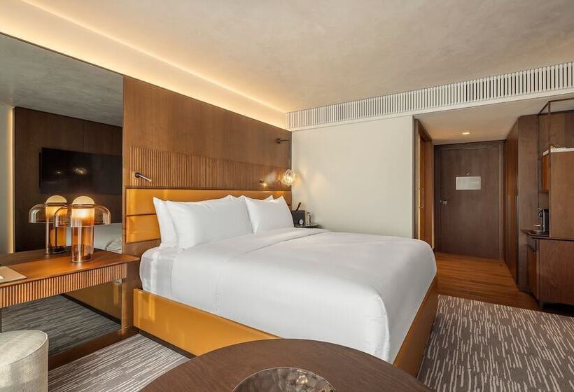 Delüks Oda, Fairmont Golden Prague