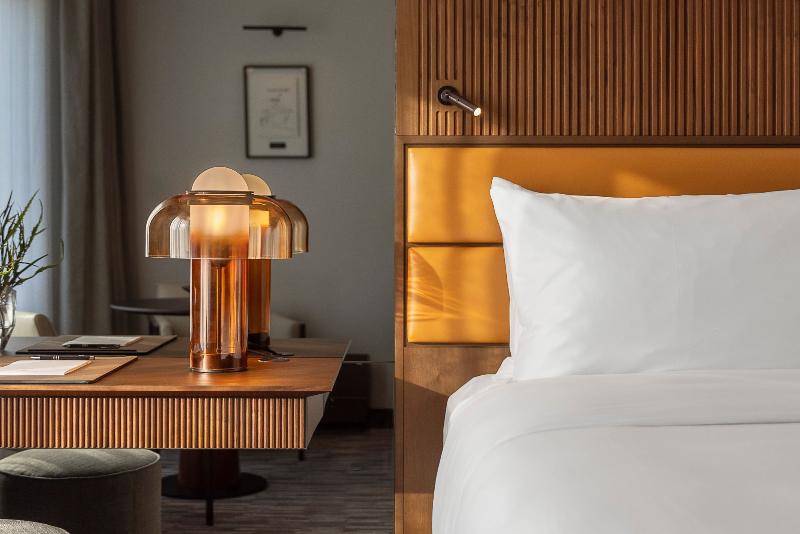 Büyük Çift Kişilik Yataklı Delüks Oda, Fairmont Golden Prague