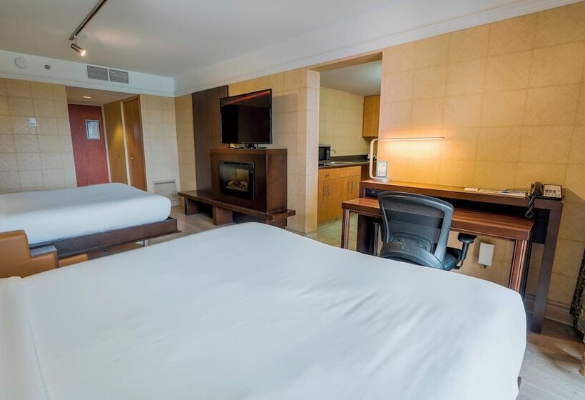 Номер Superior, Lhotelquébec