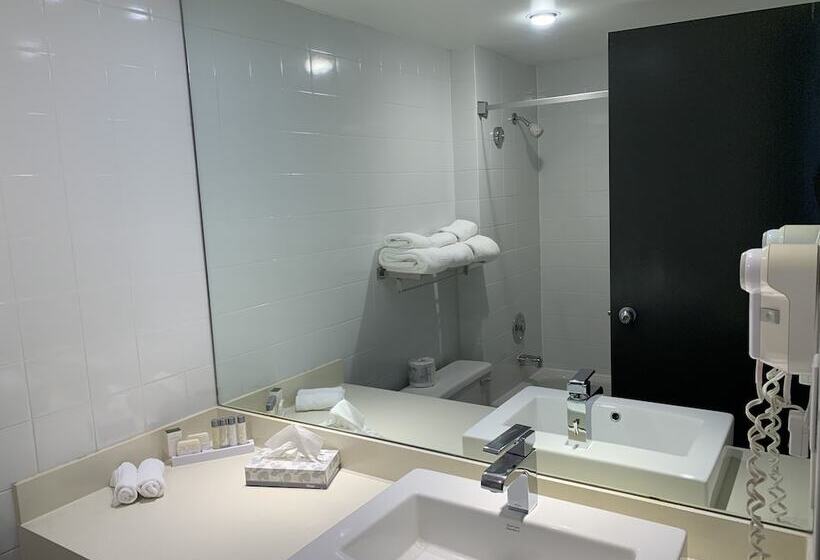 Номер Executive, The Lonsdale Quay