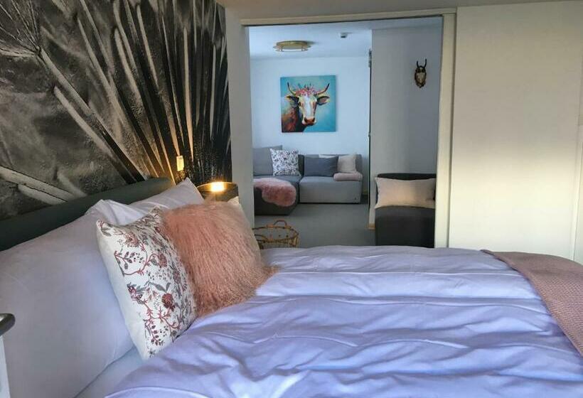 Полулюкс, Boutique Hotel Bellevue B&b Am Brienzersee Iseltwald Interlaken