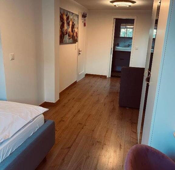 Семейный Номер Deluxe, Boutique Hotel Bellevue B&b Am Brienzersee Iseltwald Interlaken