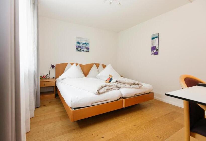 اتاق استاندارد چهار تخته, Alpenkräuter Hotel Bären