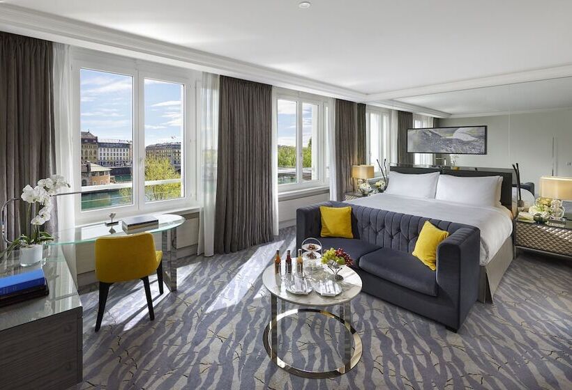 اتاق استاندارد با چشم‌انداز رودخانه, Mandarin Oriental Geneva
