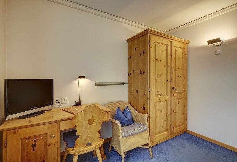 اتاق استاندارد یک نفره, Meierhof