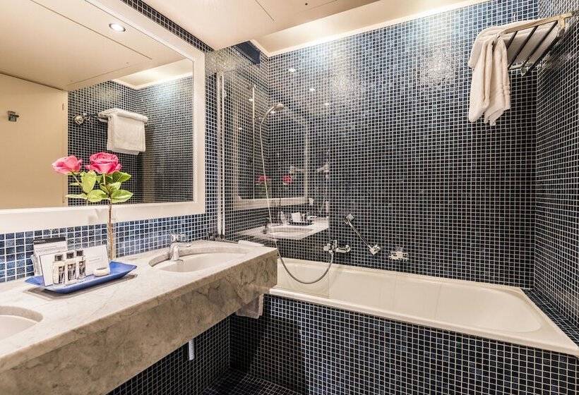 اتاق لوکس با چشم‌انداز دریاچه, Royal Plaza Montreux