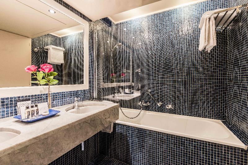 اتاق لوکس با چشم‌انداز دریاچه, Royal Plaza Montreux