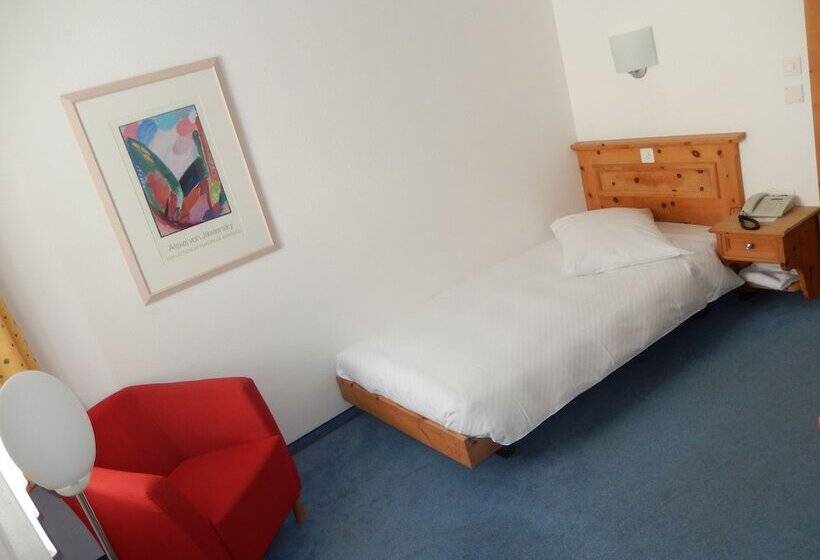 اتاق راحتی یک تخته, Schweizerhof Pontresina