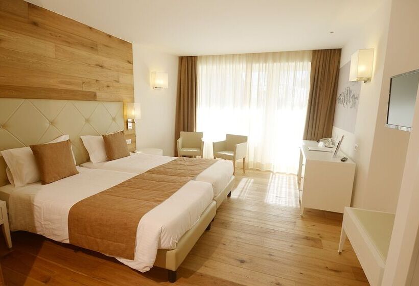 اتاق لوکس, Schweizerhof Pontresina