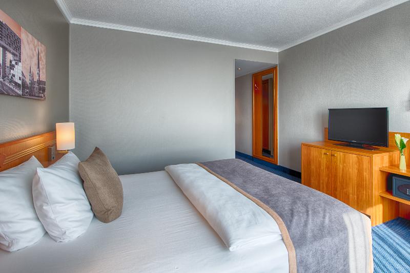 Номер Superior, Leonardo Hotel Köln Bonn Airport