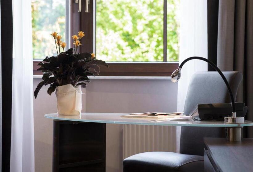 标准间, Land & Golf Hotel Stromberg
