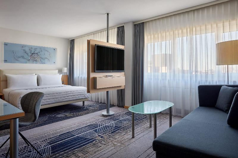 Pokój Deluxe Łóżko King Size, Le Méridien Frankfurt