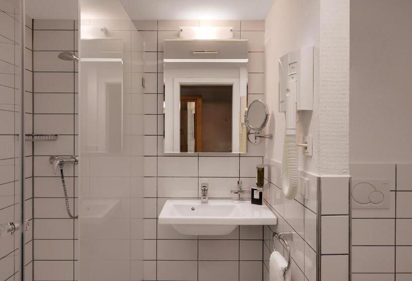 Индивидуальный Номер Классика, Newton Heilbronn