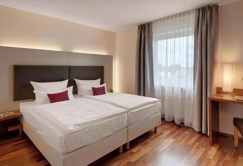 Классический Номер, Newton Heilbronn