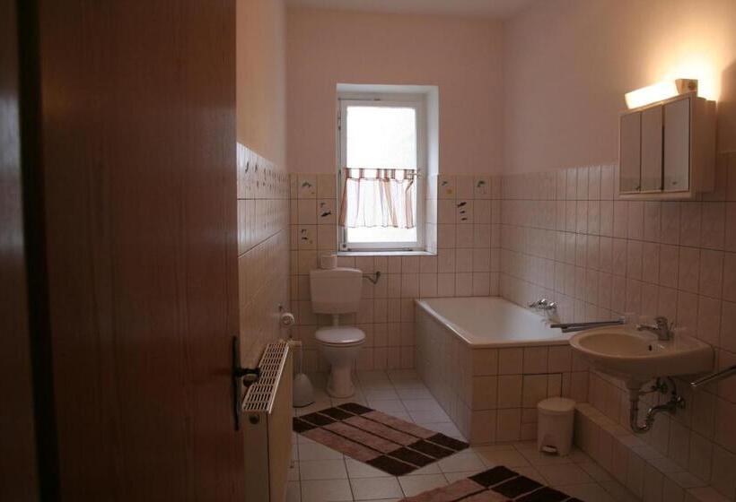 Семейный Номер, Landgasthof Hotel Rebe Alzey