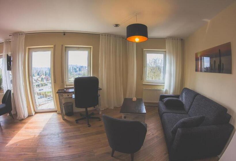 Апартаменты 1 Спальня с Балконом, Rebgarten Hotel Adler