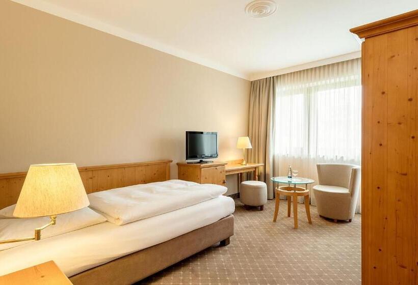 اتاق استاندارد یک نفره, Bauer Hotel Und Restaurant