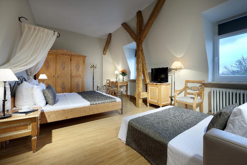 Номер Стандарт Трехместный, Eurostars Park Hotel Maximilian