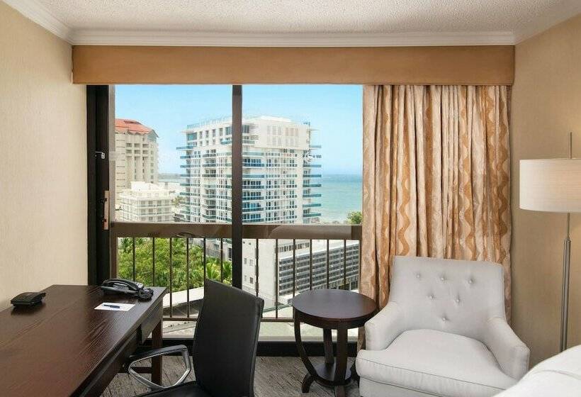 带2个双人床的标准工作室, Sheraton Santo Domingo