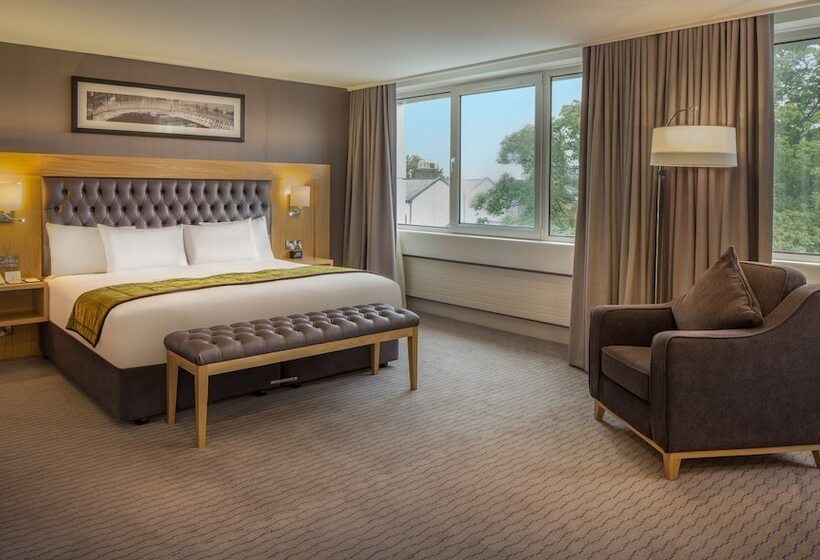 سوئیت پرزیدنت, Clayton Hotel Burlington Road
