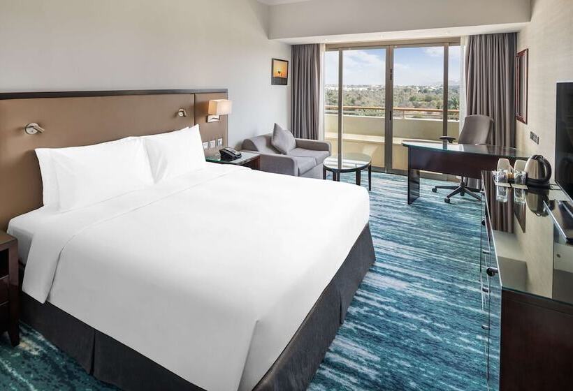 Номер Стандарт, Radisson Blu Hotel & Resort, Al Ain
