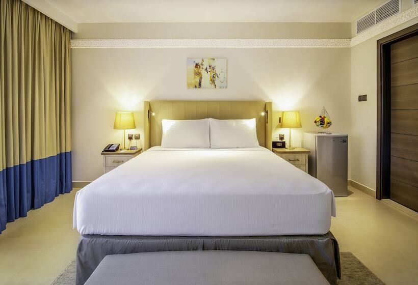 Номер Премиум Вид на Сад, Radisson Blu Hotel & Resort, Al Ain