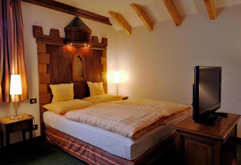 اتاق پرستیژ, Chez Jean