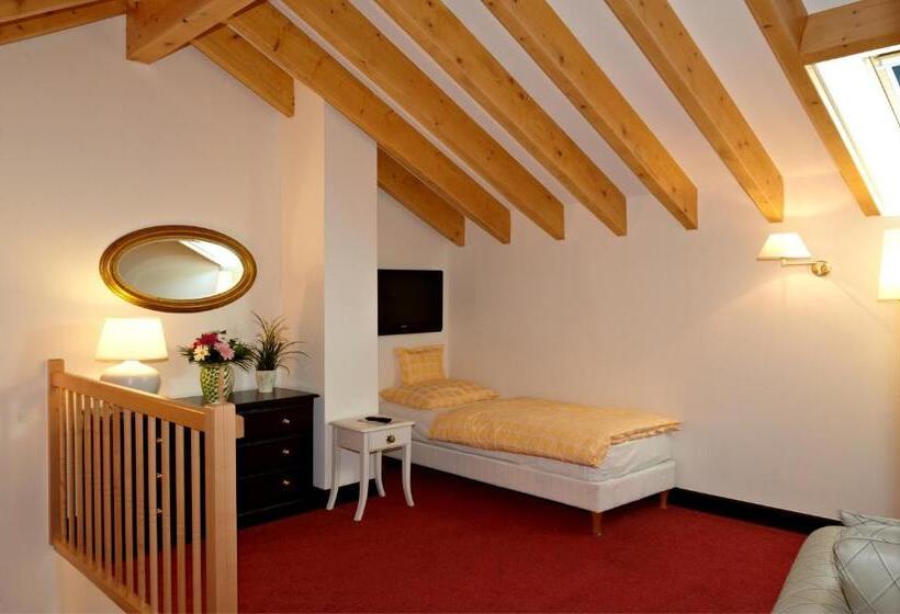 سوییت جونیور, Chez Jean
