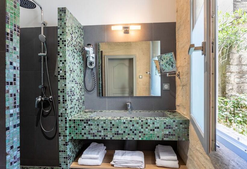 اتاق لوکس سه تخته, Boutique Hôtel Entraigues