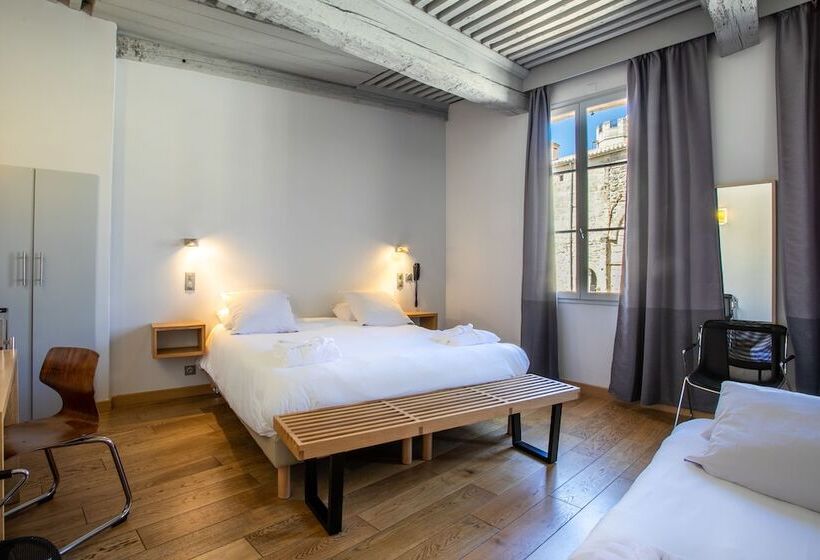 اتاق لوکس سه تخته, Boutique Hôtel Entraigues
