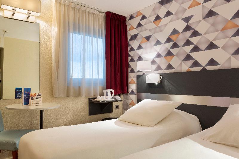 Номер Стандарт Трехместный, Comfort Hotel Paris Porte D Ivry