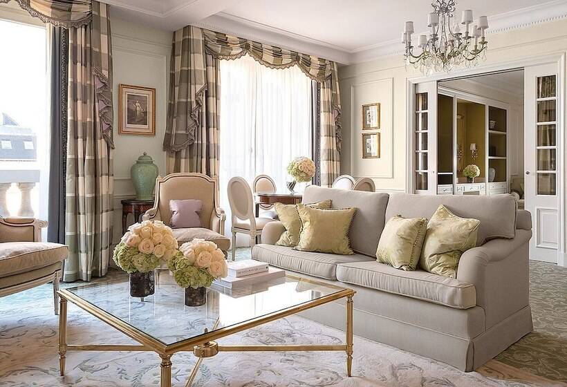 سوییت لوکس, Four Seasons Hotel George V Paris