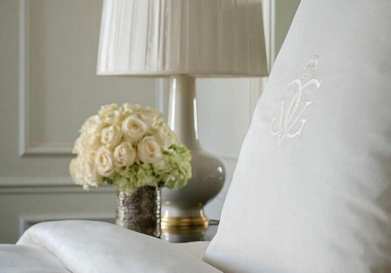سوئیت پریمیوم, Four Seasons Hotel George V Paris