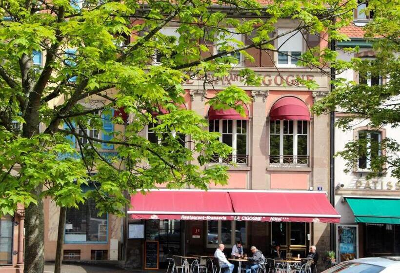 Номер Стандарт Трехместный, Hôtel Restaurant La Cigogne