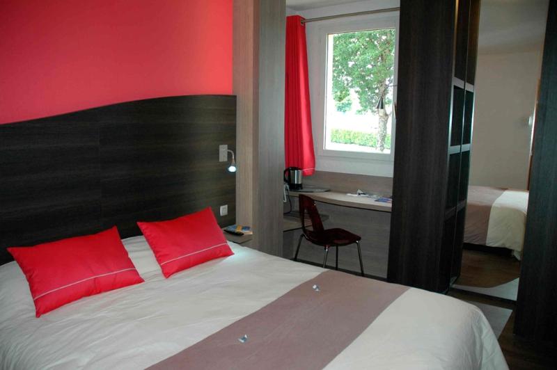 Номер Стандарт, Kyriad La Roche Sur Yon