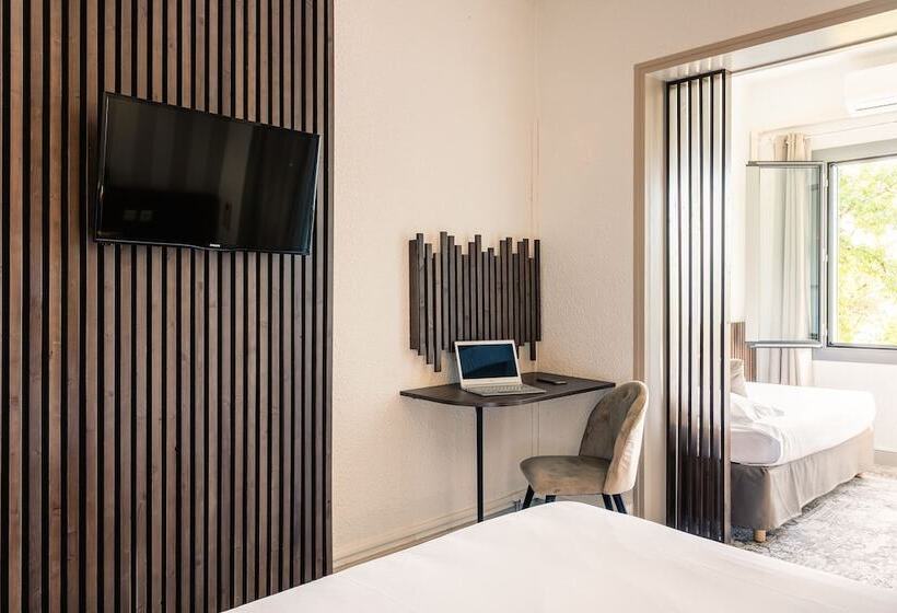 اتاق استاندارد سه نفره, Relais Amadourien